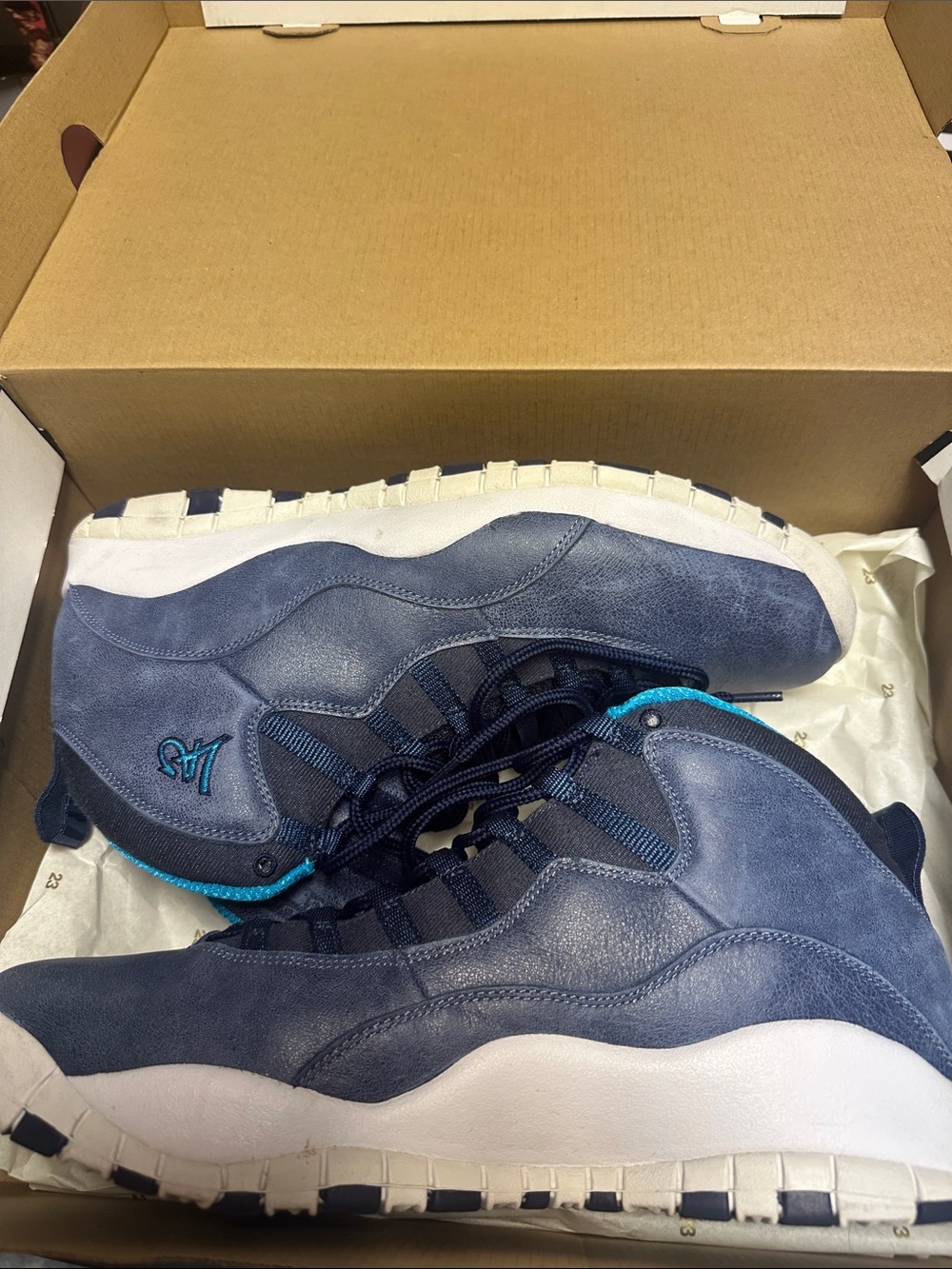 Jordan Sneakers in Teal and Navy Blue